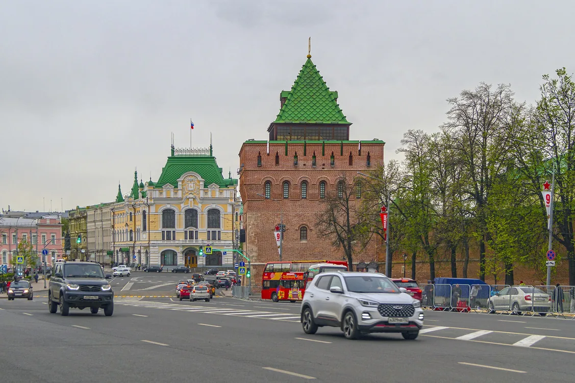 Стрелка и речные просторы Нижнего Новгорода